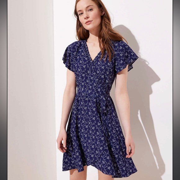 LOFT Dresses & Skirts - Loft Garden Ruffle Wrap Dress